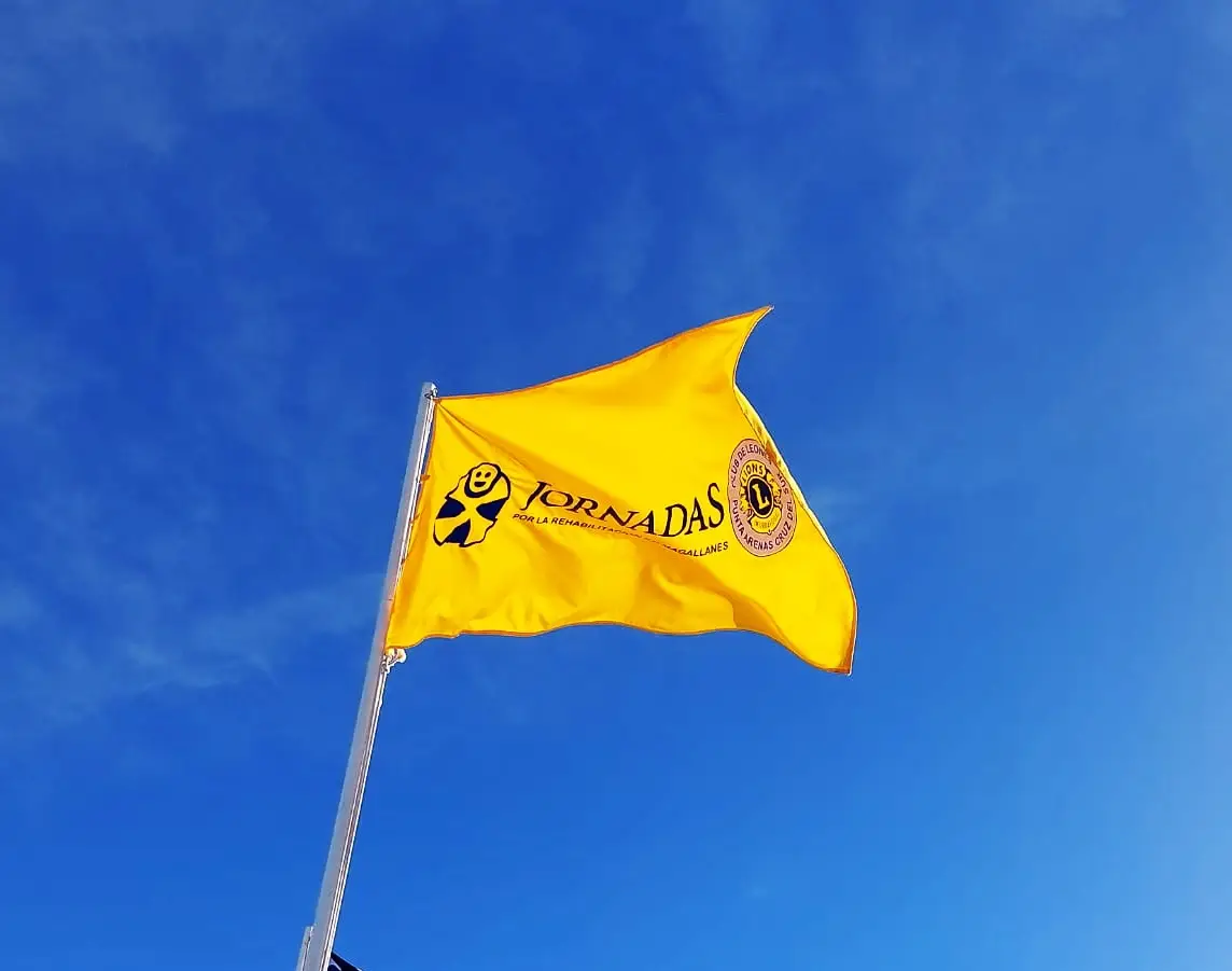 IZAMIENTO DE LA BANDERA POR LAS JORNADAS