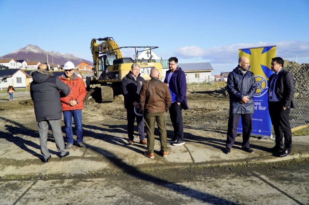 CONSTRUCCIÓN DEL FUTURO CENTRO DE REHABILITACIÓN EN PUERTO WILLIAMS.
